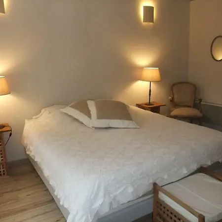 Bed & Breakfast Mas Tolosan 3*